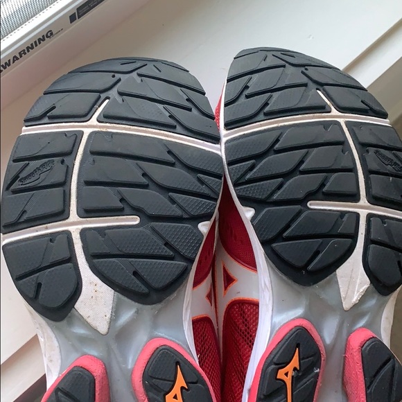 Mizuno Wave Rider 20 Running Shoe Red 9.5 - Picture 6 of 6